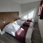 Отель Chalet Les Pieux