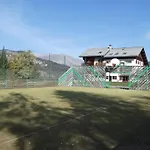 Chalet Les Pieux Отель