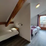 Отель Chalet Les Pieux Кре-Волан