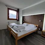 Отель Chalet Les Pieux 3*