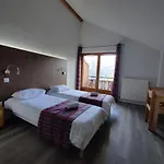 Chalet Les Pieux Отель Кре-Волан