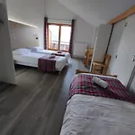 Chalet Les Pieux Отель Кре-Волан