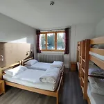 Отель Chalet Les Pieux