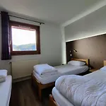 Отель Chalet Les Pieux 3*