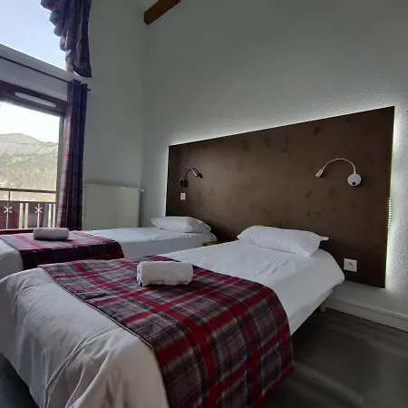 Chalet Les Pieux 호텔 크레볼랑