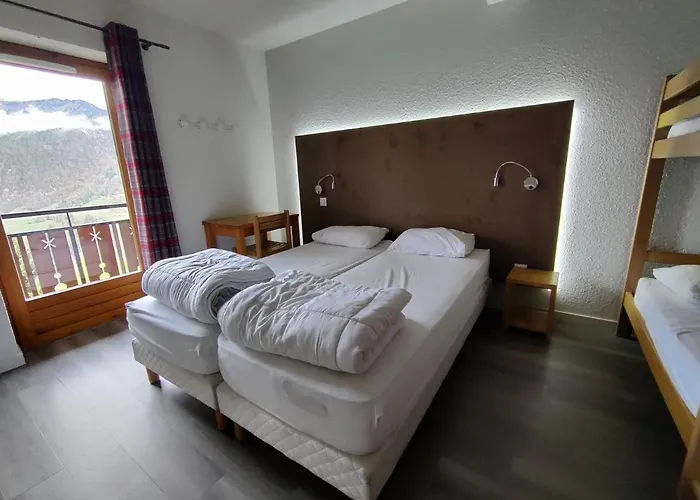 Chalet Les Pieux كري فولا