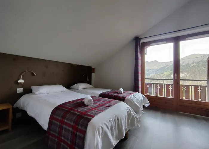 Chalet Les Pieux فندق