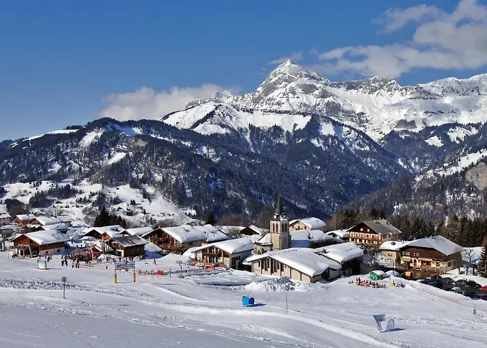 Chalet Les Pieux فندق 3*